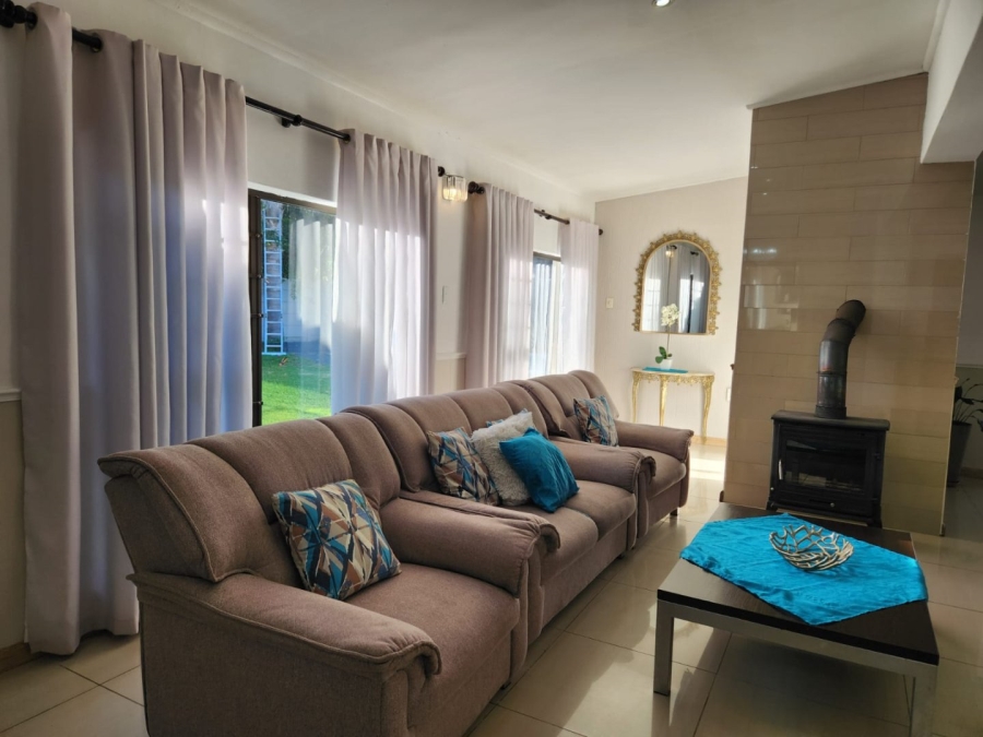 5 Bedroom Property for Sale in Bodorp Western Cape
